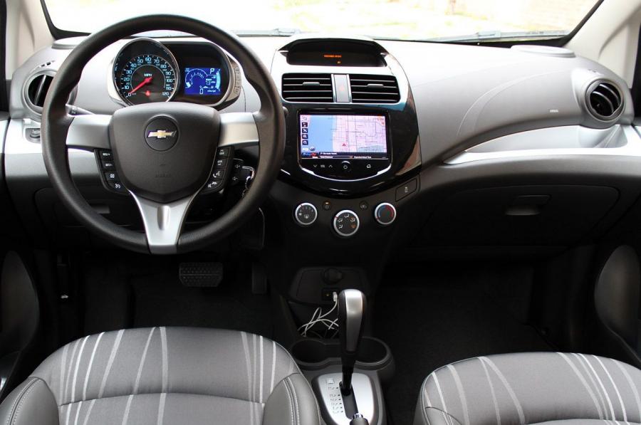  Chevrolet Spark 2013 года  (фото 32 из 204)